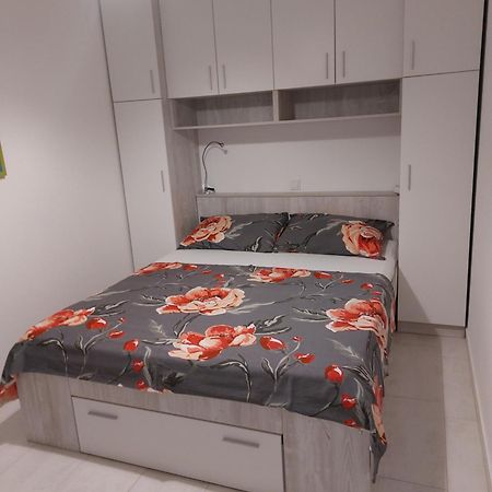 Apartment Mia Rab Town Luaran gambar