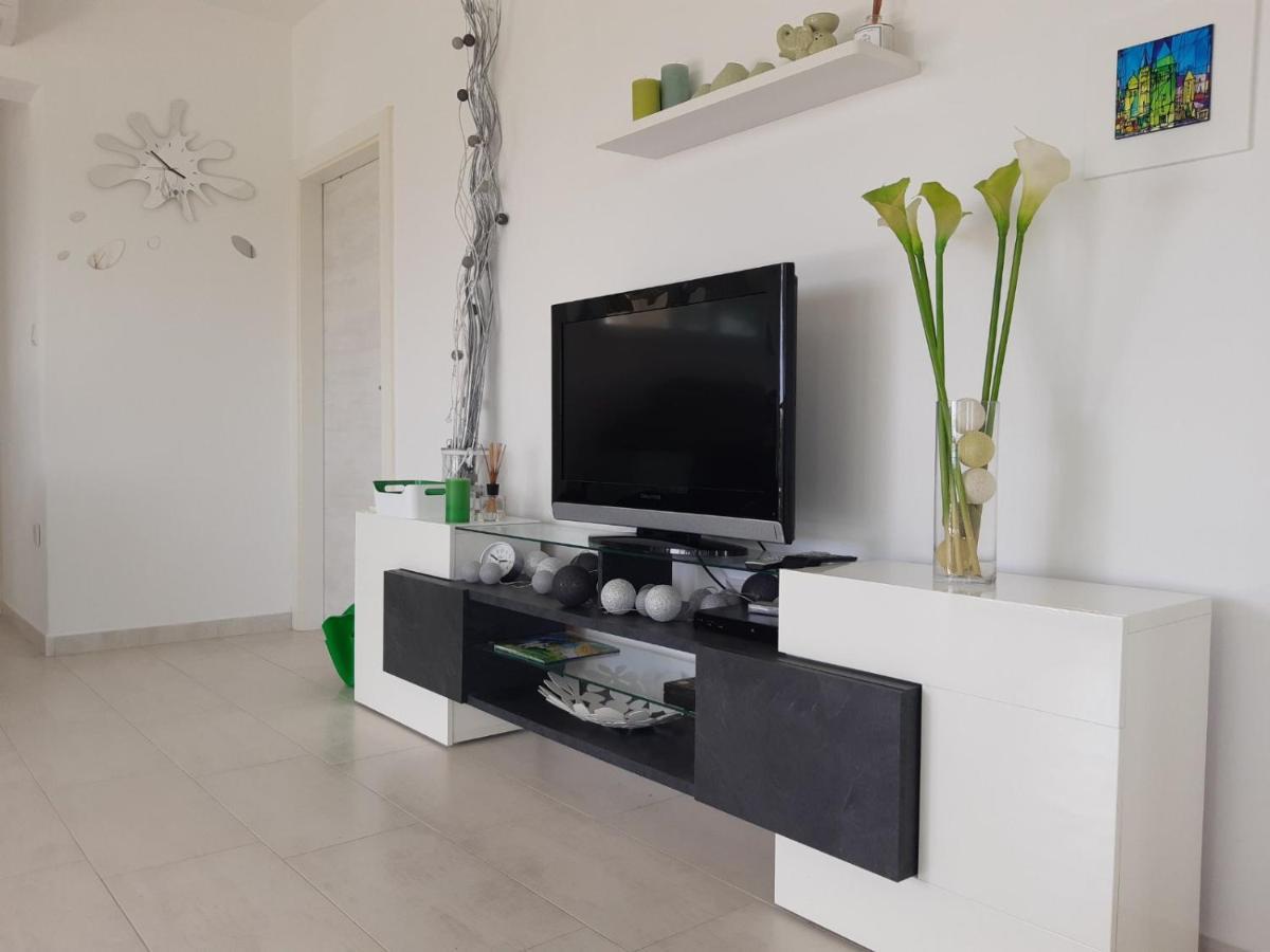 Apartment Mia Rab Town Luaran gambar