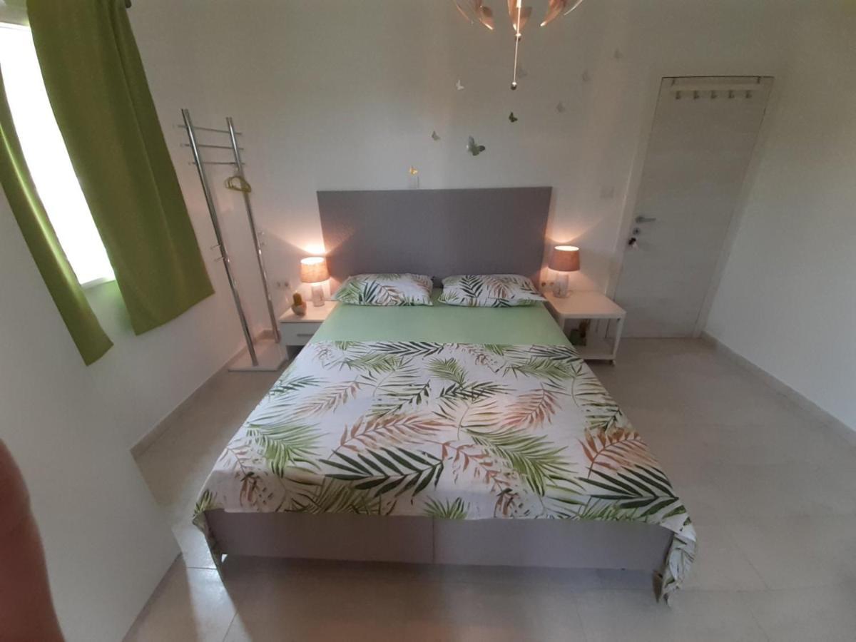Apartment Mia Rab Town Luaran gambar