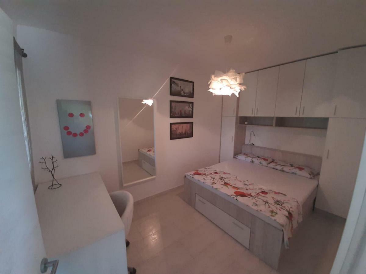 Apartment Mia Rab Town Luaran gambar